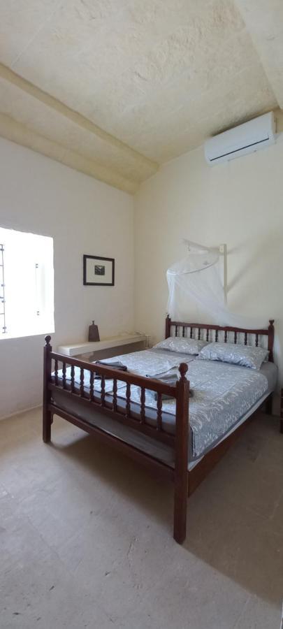 Dar Ta' Xmun - Idyllic Farmhouse With Pool, Garden, Seaview & Sunset San Lawrenz Exterior photo